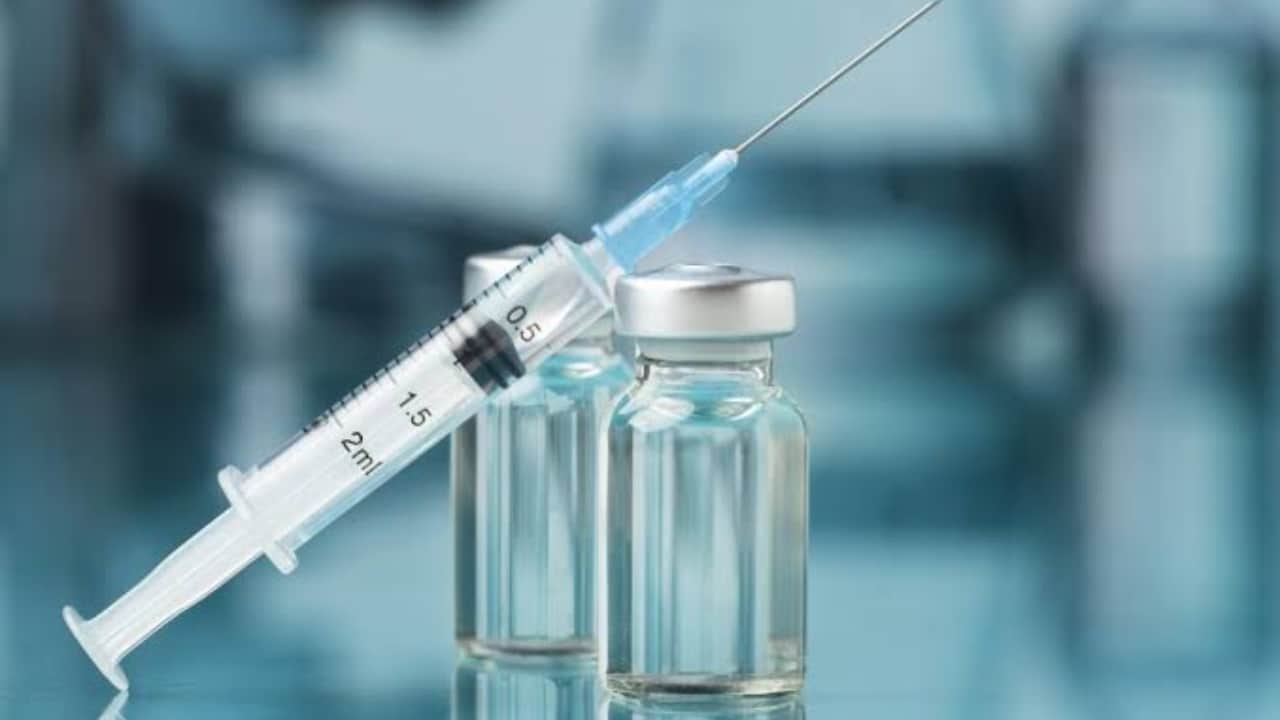 Medical vials and syringes in a clinical healthcare storage environment