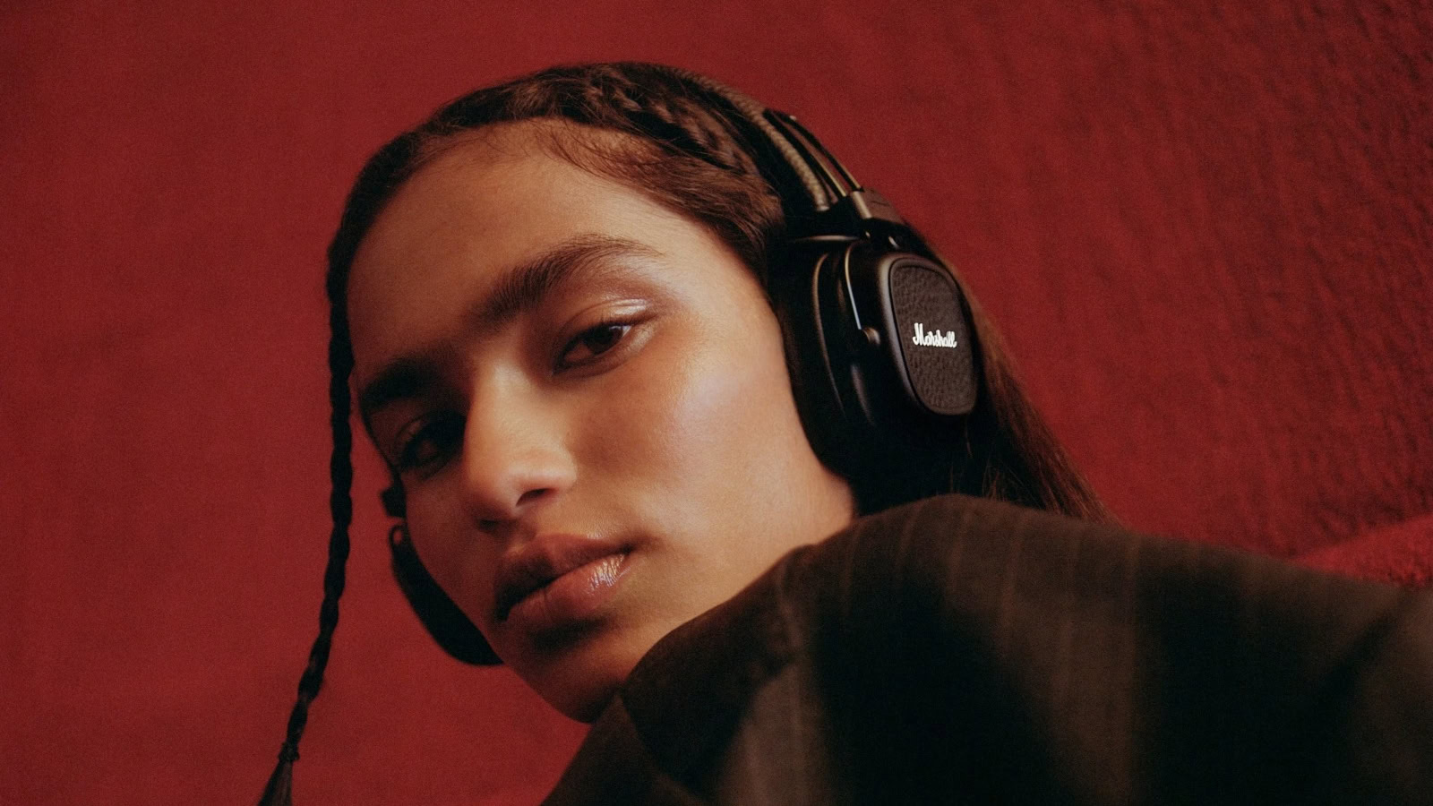 Marshall Major V on-ear wireless headphones in black
