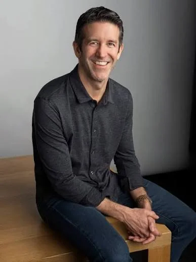 Apple’s Next Chapter Begins: John Ternus Takes Over as CEO